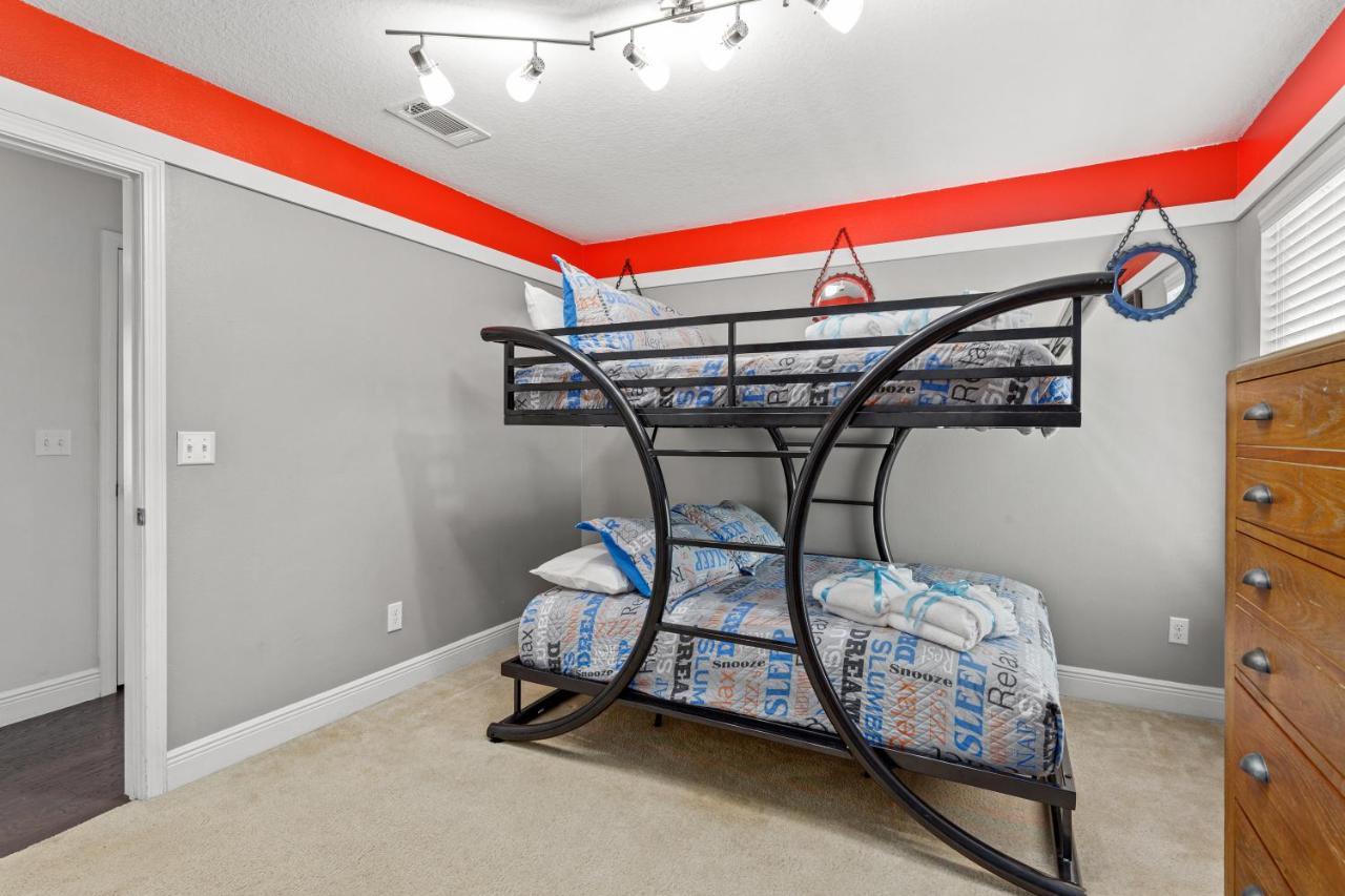The Fun Orange Home In A Great Location With Bonus Game Room โรสแมรีบีช ภายนอก รูปภาพ